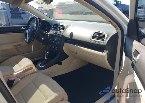 2014 Volkswagen Jetta Sportwagen 2.0L Tdi z USA, uszkodzony, nr VIN 3VWPL7AJXEM616411